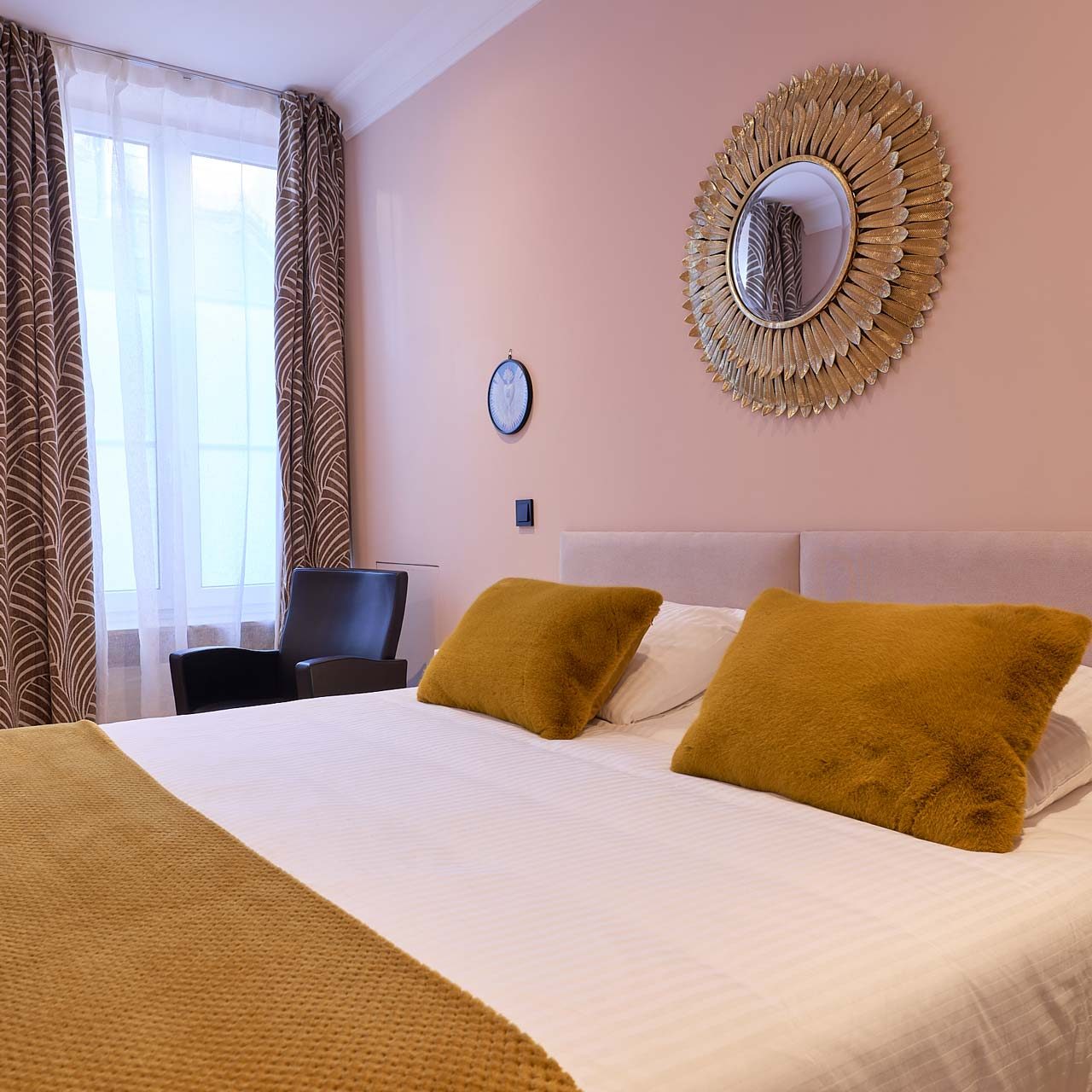 room-BASTACOSI-L1020519